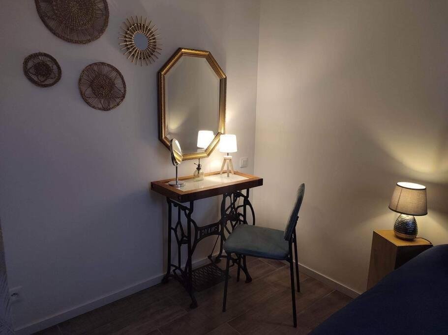 Appartement Cosy Au Pied Des Halles,Le Rossini ナルボンヌ エクステリア 写真