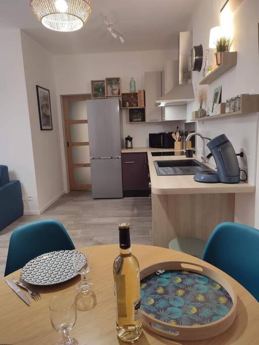 Appartement Cosy Au Pied Des Halles,Le Rossini ナルボンヌ エクステリア 写真